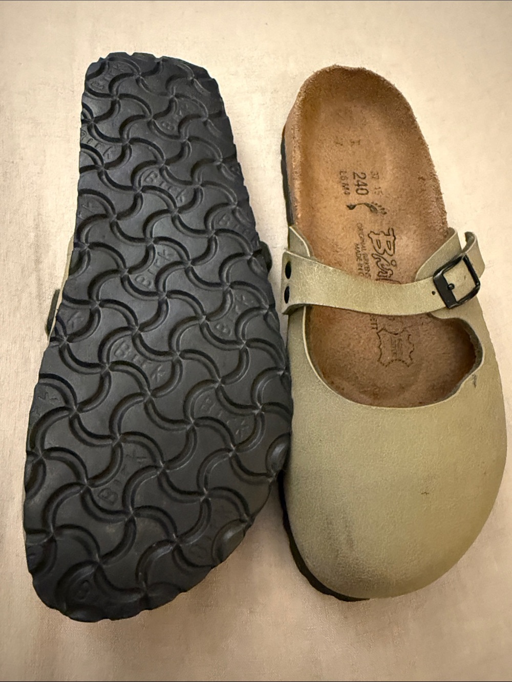 Women’s Clog Mules in Light Olive size 37 N (L6, M4) - Picture 3 of 9